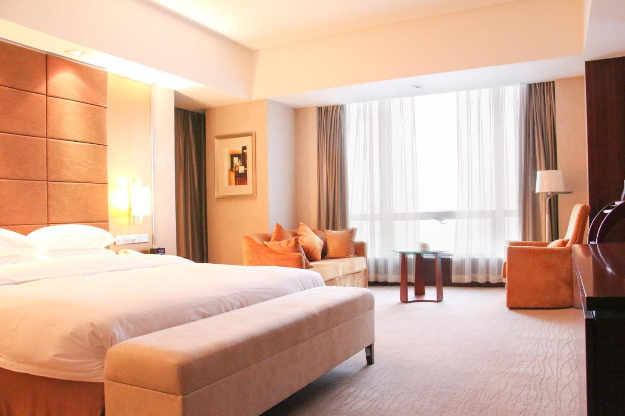 Crowne Plaza Yantai Sea View, An Ihg Hotel מראה חיצוני תמונה